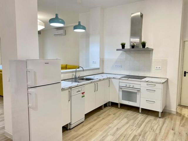 Flamenca Triana - Apartamento Wifi Con 2 Dormitorios 2 Sofas Camas 2 Banos เซบีญา ภายนอก รูปภาพ