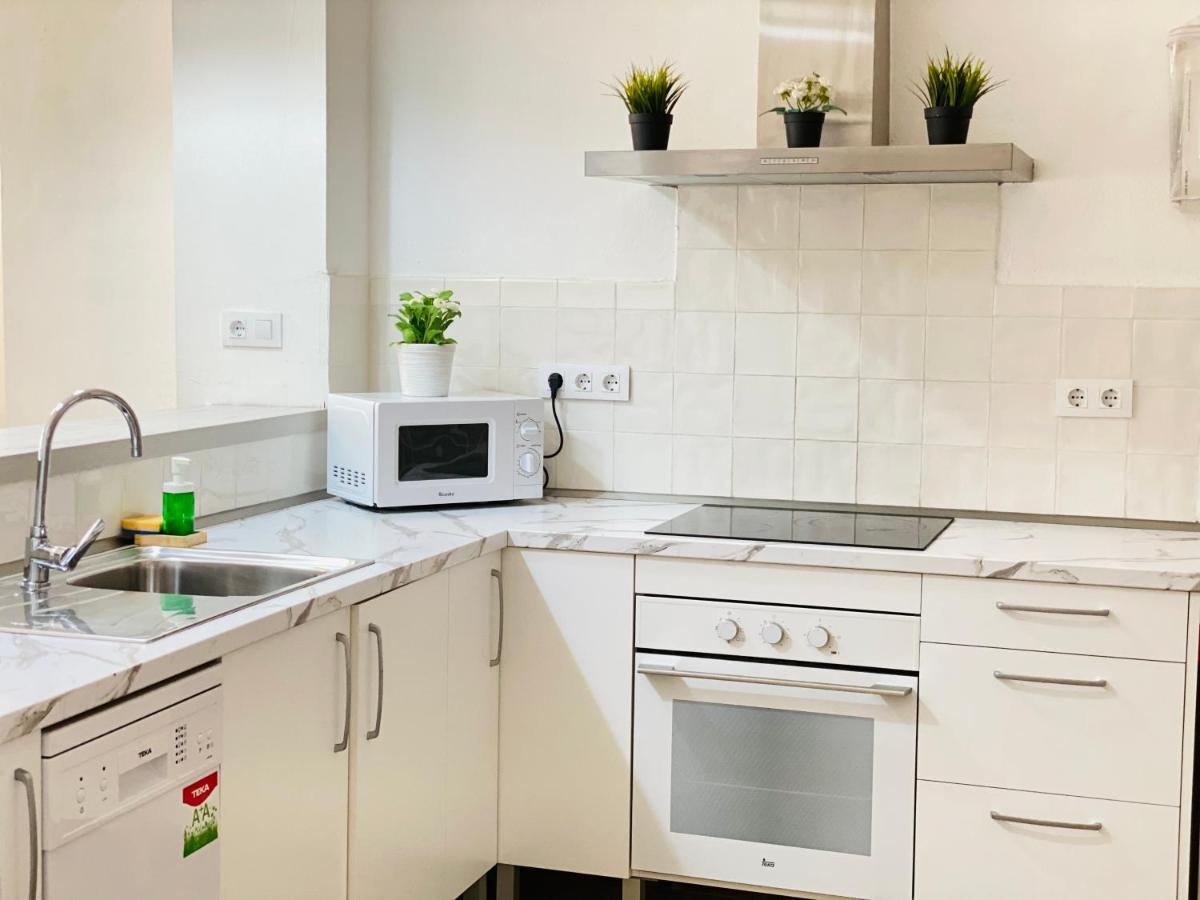 Flamenca Triana - Apartamento Wifi Con 2 Dormitorios 2 Sofas Camas 2 Banos เซบีญา ภายนอก รูปภาพ